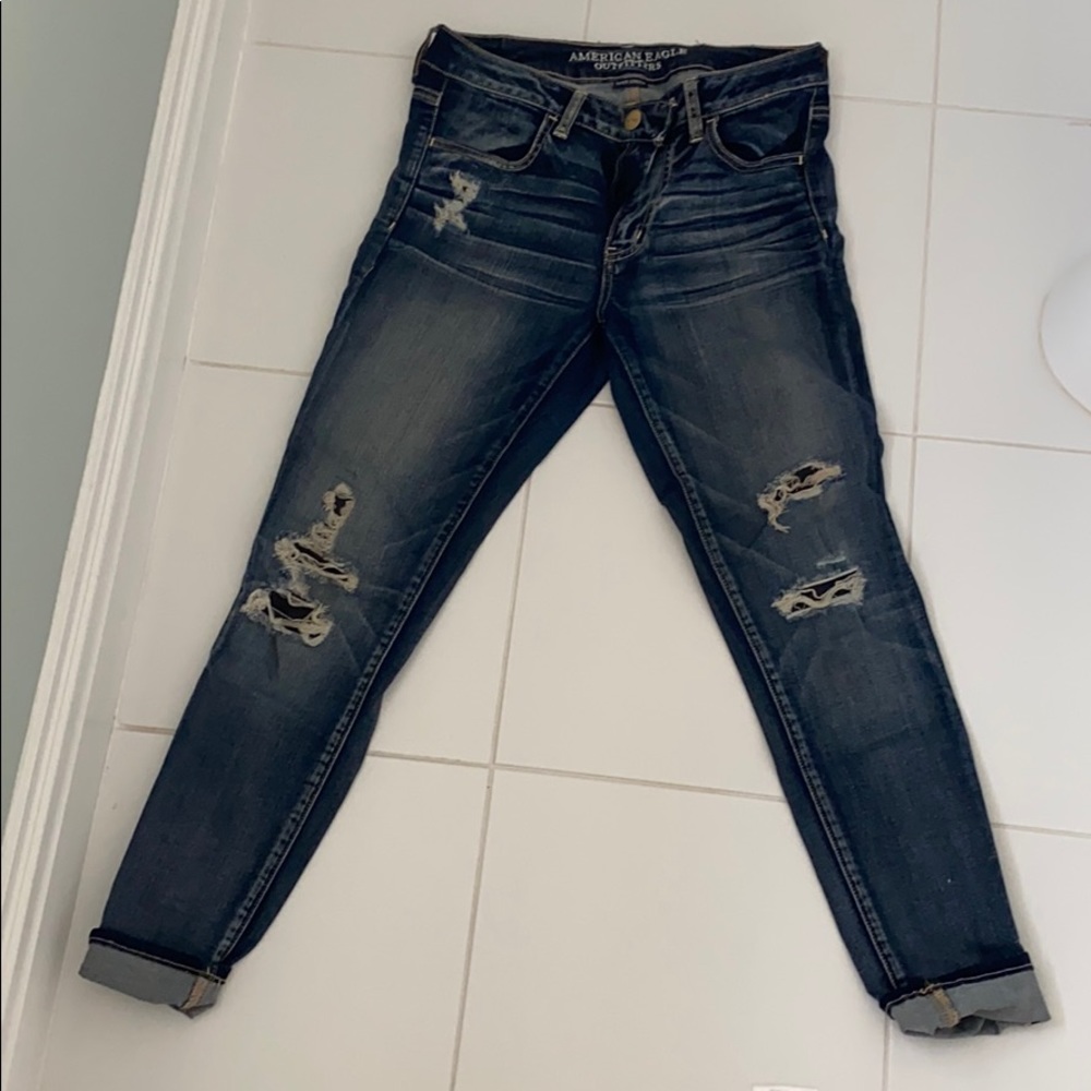 American eagle super stretch ripped jeans